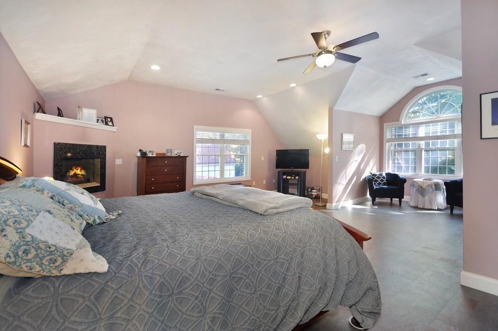 233 Raymond Road Marlborough, MA 01752 - Photo 20 of 31 Gallery Image 20