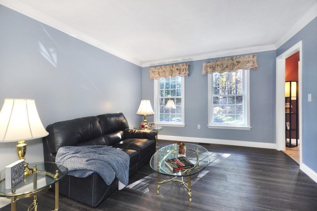 233 Raymond Road Marlborough, MA 01752 - Photo 4 of 31 Gallery Image 4