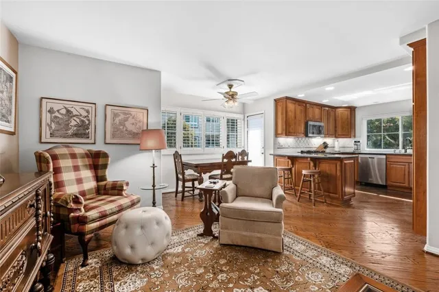 $1,449,900 | 19373 Peachtree Lane, Huntington Beach, CA 92648