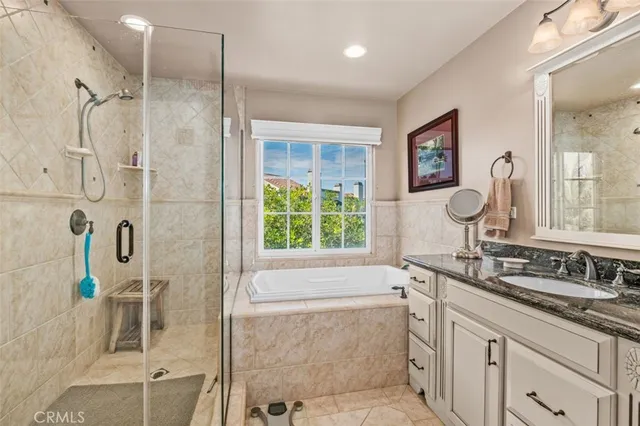 $1,449,900 | 19373 Peachtree Lane, Huntington Beach, CA 92648