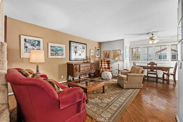 $1,449,900 | 19373 Peachtree Lane, Huntington Beach, CA 92648