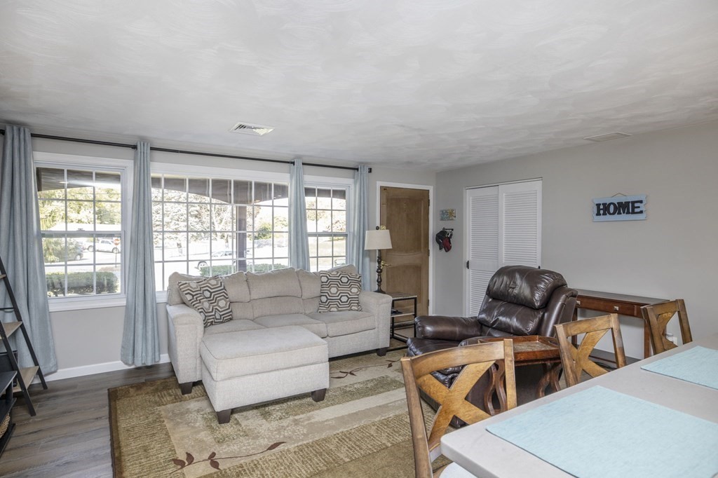 36 Paul Road Bellingham, MA 02019 - Photo 4 of 27 Gallery Image 4