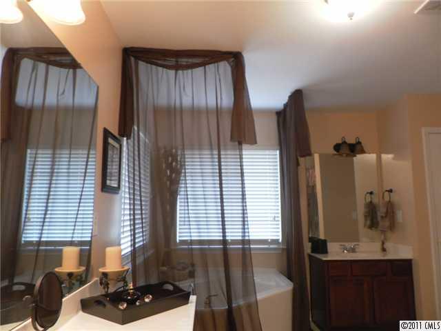 2018 Standing Timber Lane Lancaster, SC 29720 - Photo 14 of 16