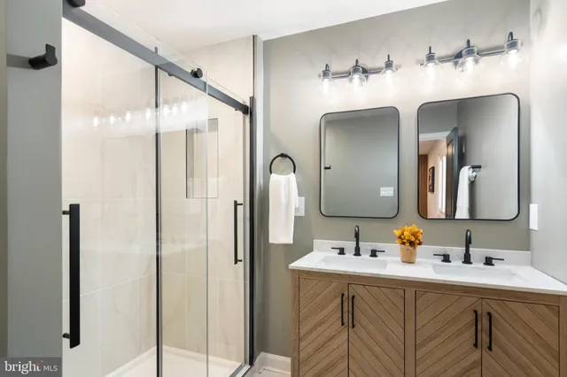 a house view with a outdoor space