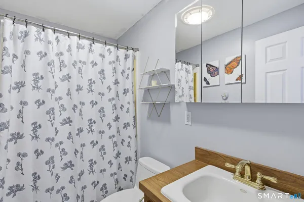 $290,000 | 246 Metacomet Drive, Unit 246, Meriden, CT 06450