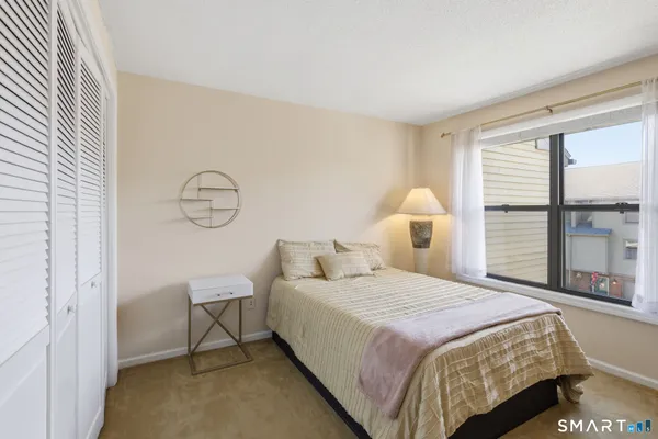 $290,000 | 246 Metacomet Drive, Unit 246, Meriden, CT 06450