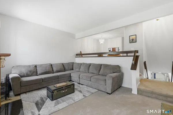 $290,000 | 246 Metacomet Drive, Unit 246, Meriden, CT 06450