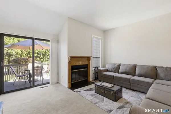 $290,000 | 246 Metacomet Drive, Unit 246, Meriden, CT 06450