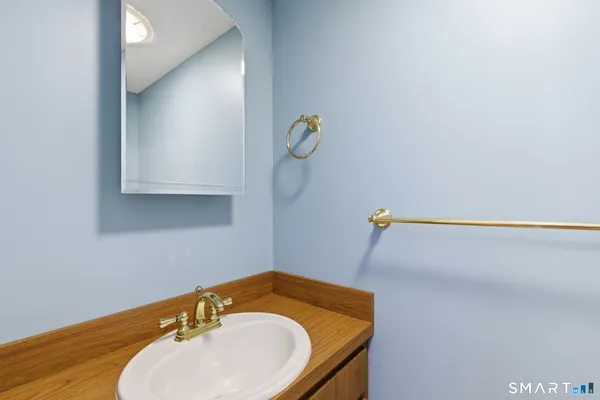 $290,000 | 246 Metacomet Drive, Unit 246, Meriden, CT 06450