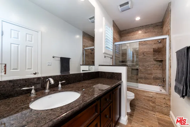 $6,500 | 125 South Elm Drive, Unit 201, Beverly Hills, CA 90212