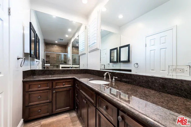 $6,500 | 125 South Elm Drive, Unit 201, Beverly Hills, CA 90212