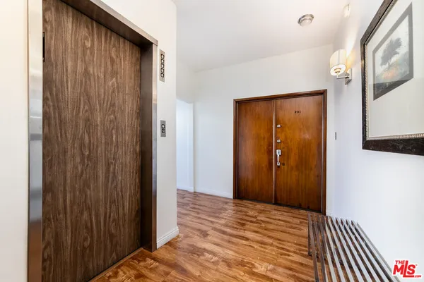 $6,150 | 125 South Elm Drive, Unit 201, Beverly Hills, CA 90212