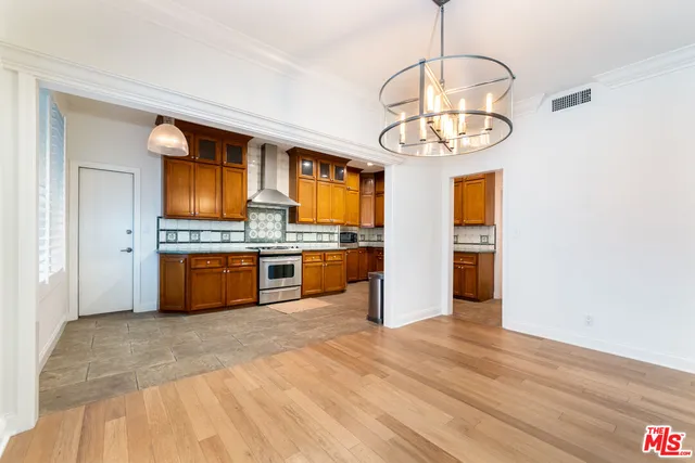 $6,500 | 125 South Elm Drive, Unit 201, Beverly Hills, CA 90212