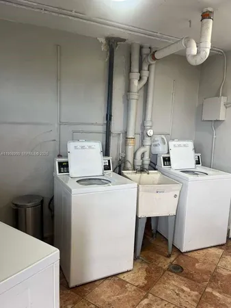 $2,000 | 1750 Northeast 191st Street, Unit 5071, Miami, FL 33179