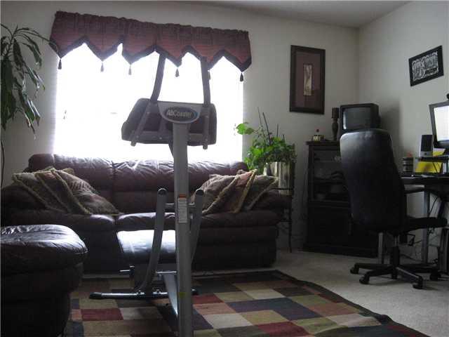 5316 Melbourne Road Indianapolis, IN 46228 - Photo 6 of 12 Gallery Image 6