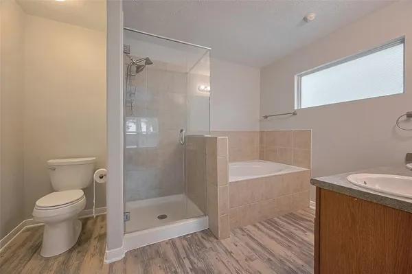 $1,950 | 5009 Willow Point Drive, Conroe, TX 77303