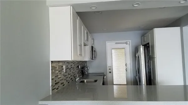 $2,400 | 3100 North Course Lane, Unit 210, Pompano Beach, FL 33069