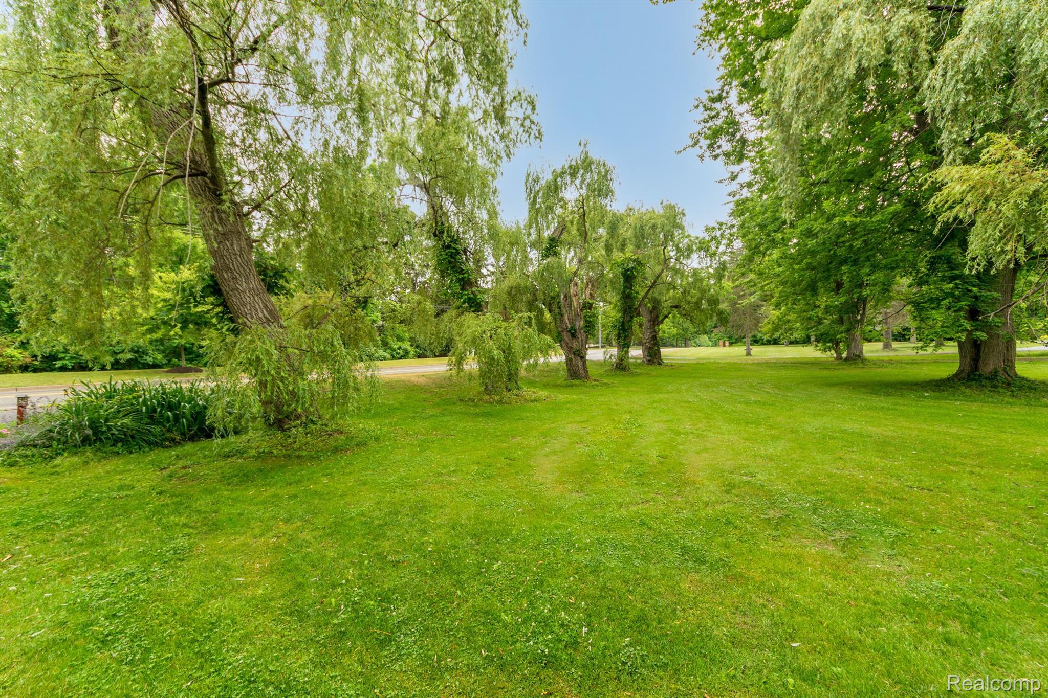 46210 West 11 Mile Road Novi, MI 48374 - Photo 35 of 97 Gallery Image 35