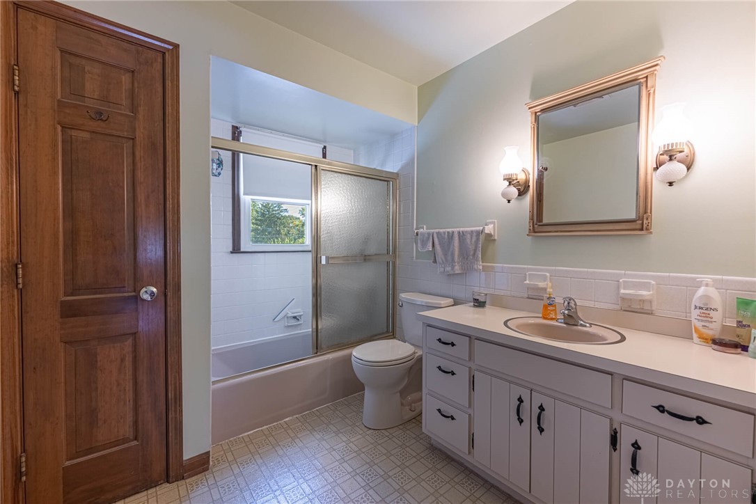 7610 Kings Run Road Dayton, OH 45459 - Photo 18 of 30 Gallery Image 18