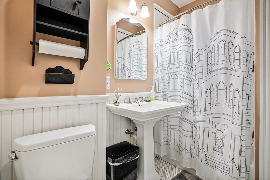 19 Rindgefield Street Cambridge, MA 02140 - Photo 16 of 22