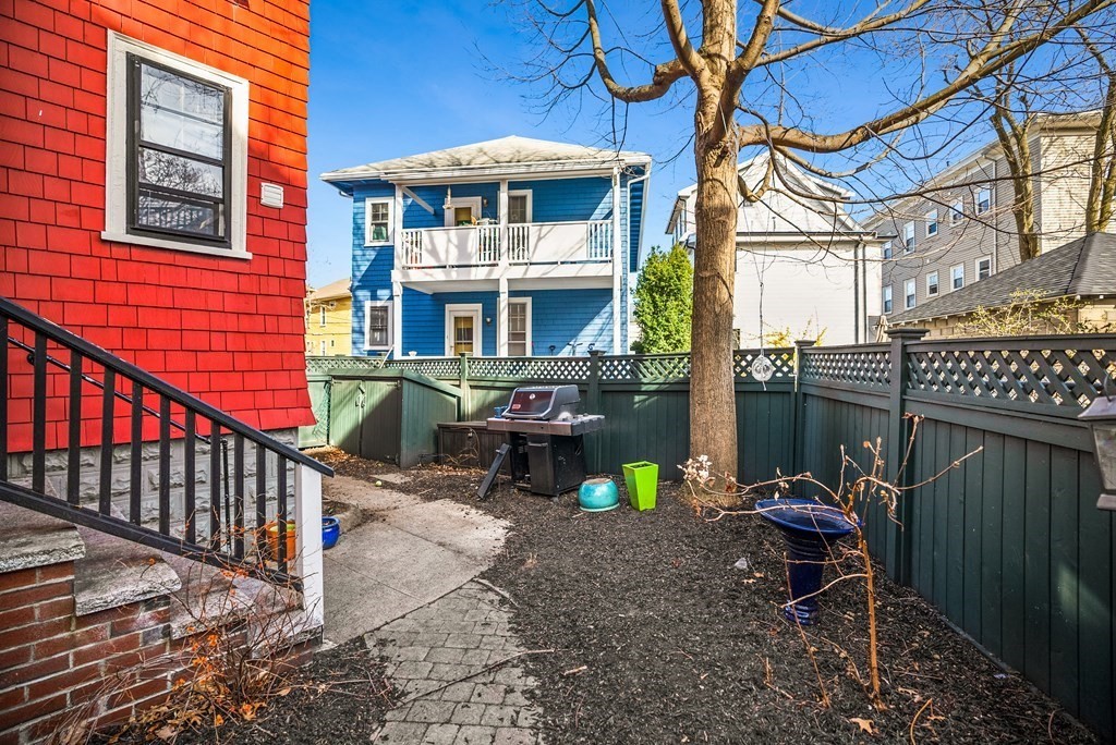 19 Rindgefield Street Cambridge, MA 02140 - Photo 17 of 22