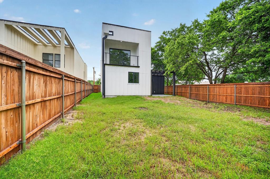119 Rolston Road Irving, TX 75060 - Photo 28 of 30