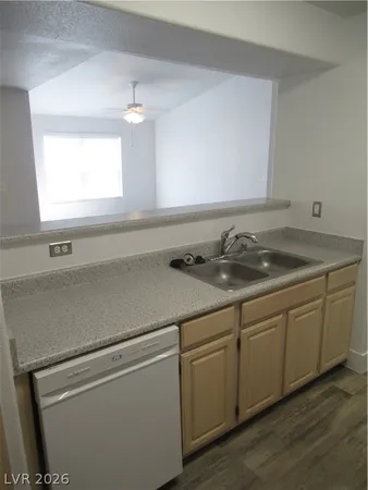 $1,500 | 555 East Silverado Ranch Boulevard, Unit 2090, Las Vegas, NV 89183