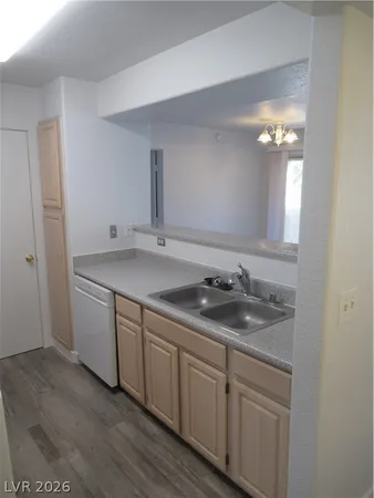 $1,500 | 555 East Silverado Ranch Boulevard, Unit 2090, Las Vegas, NV 89183