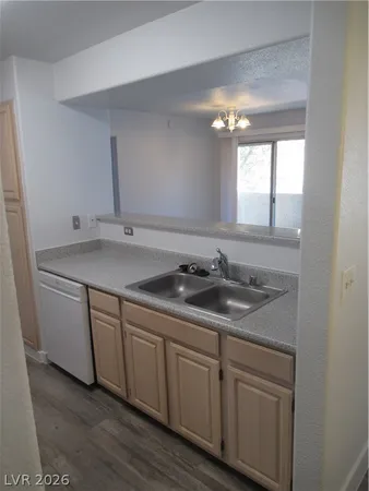 $1,500 | 555 East Silverado Ranch Boulevard, Unit 2090, Las Vegas, NV 89183