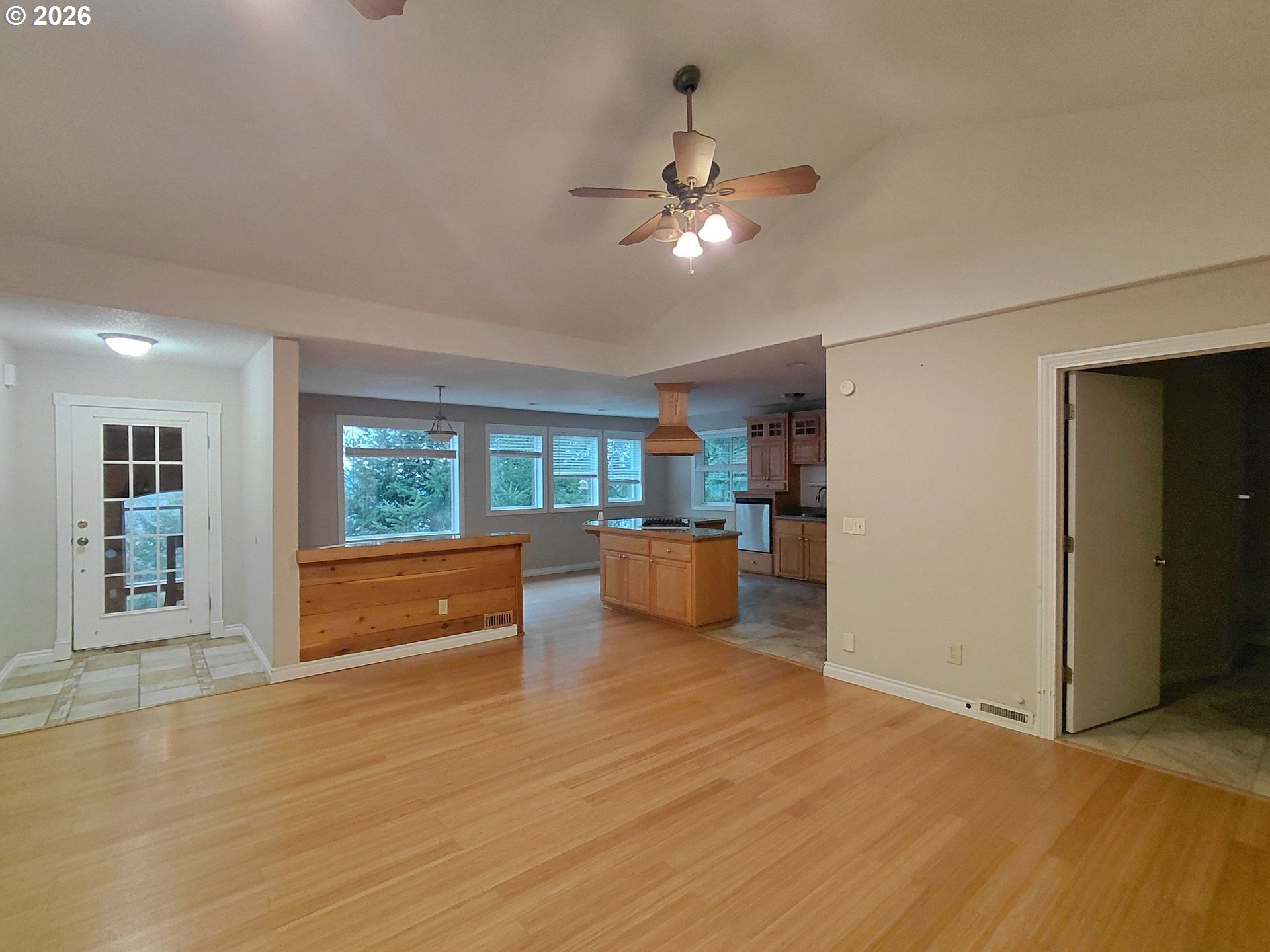 248 Shipview Road Kalama, WA 98625 - Photo 7 of 32