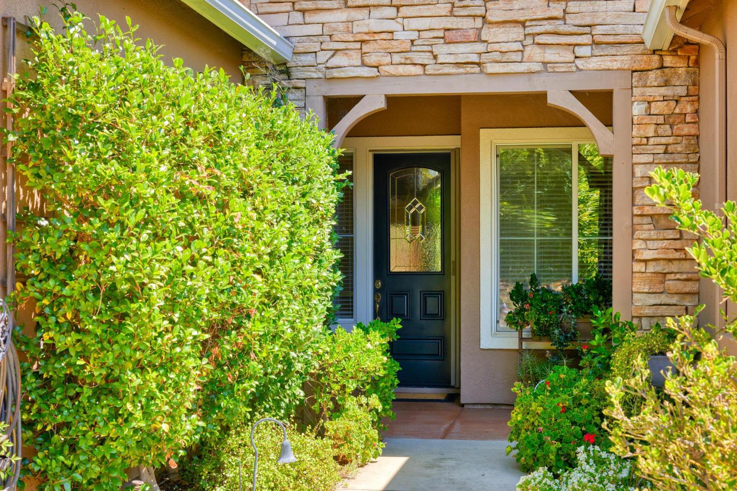 8 Rock Ridge Court, Unit 288 Copperopolis, CA 95228 - Photo 7 of 58 Walk up the walk to the porch entryway at the front door