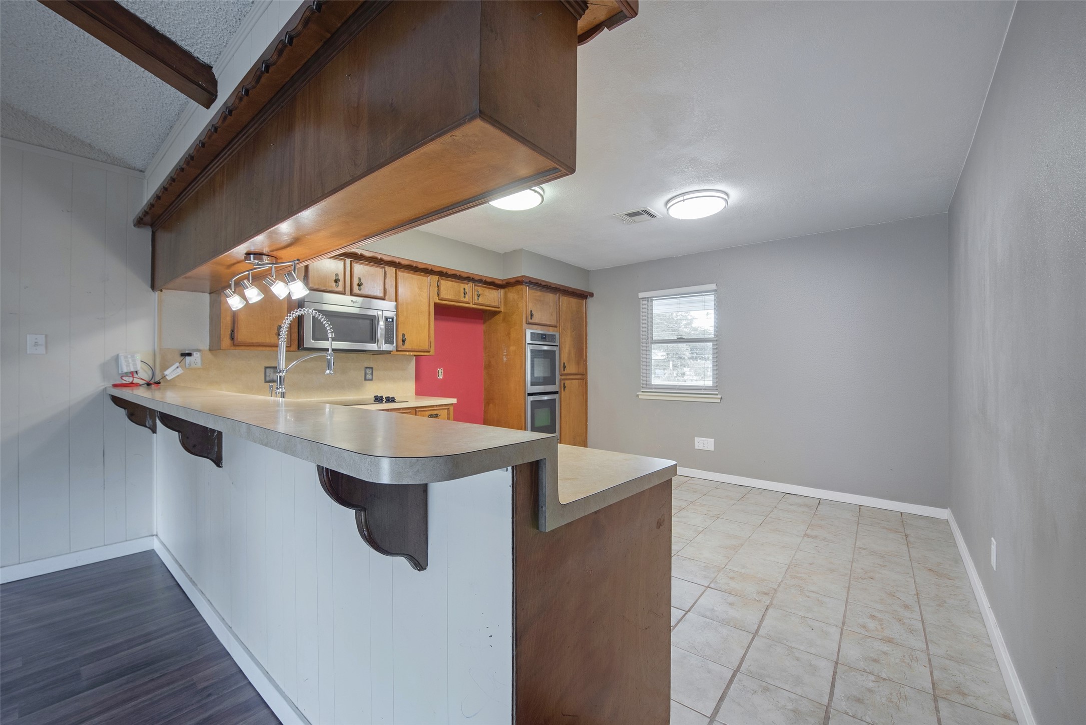 504 Walnut Street Waller, TX 77484 - Photo 9 of 35 Kitchen