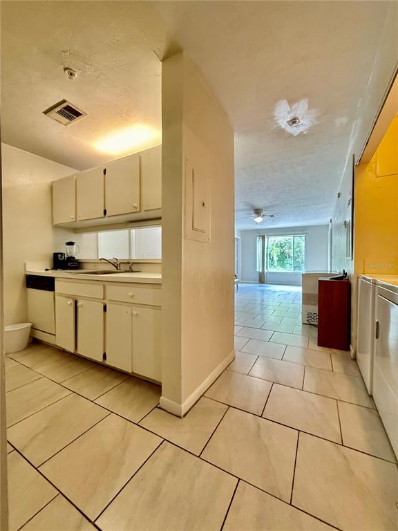 3800 Southwest 20th Avenue, Unit 207 Gainesville, FL 32607 - Photo 5 of 20