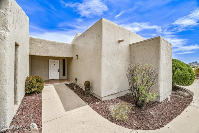 $2,200 | 12247 North Fountain Hills Boulevard, Unit A, Fountain Hills, AZ 85268