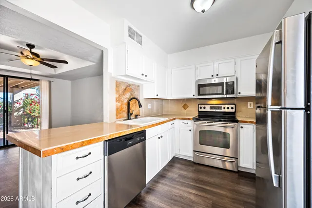 $2,100 | 12247 North Fountain Hills Boulevard, Unit A, Fountain Hills, AZ 85268