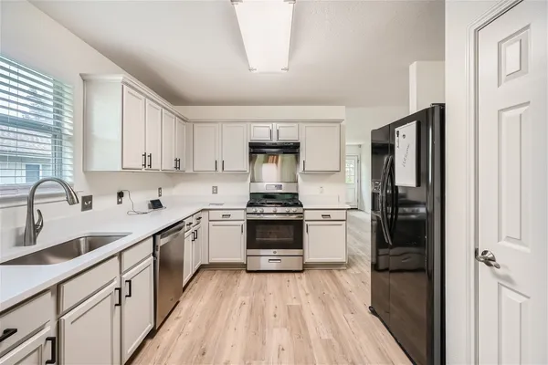 $2,200 | 6937 Sabrina Drive, Austin, TX 78747