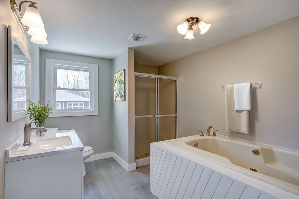 381 Chestnut Hill Road Millville, MA 01529 - Photo 5 of 9 Gallery Image 5