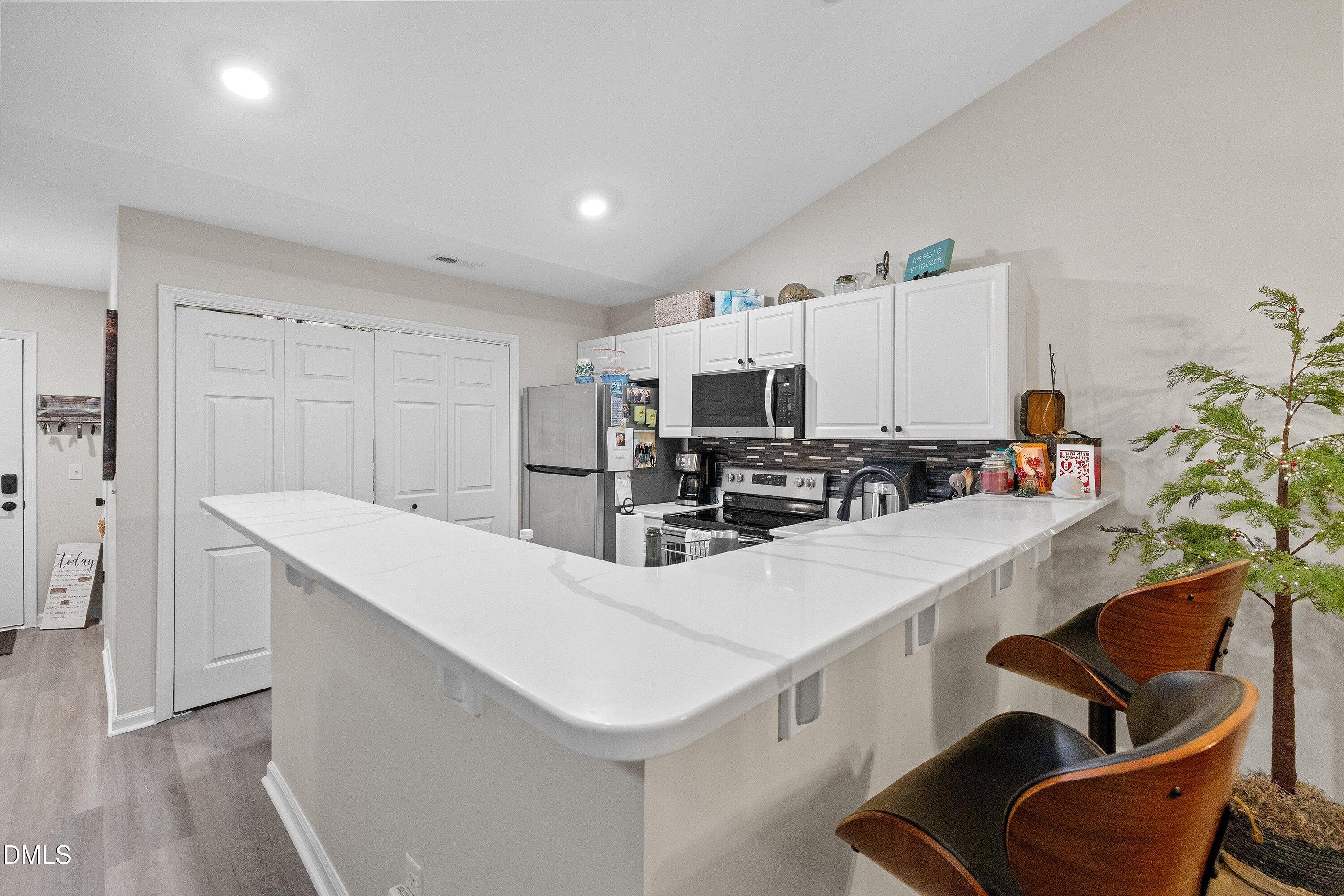 4022 Wellington Ridge Loop Cary, NC 27518 - Photo 12 of 34 15-4022 Wellington_7422