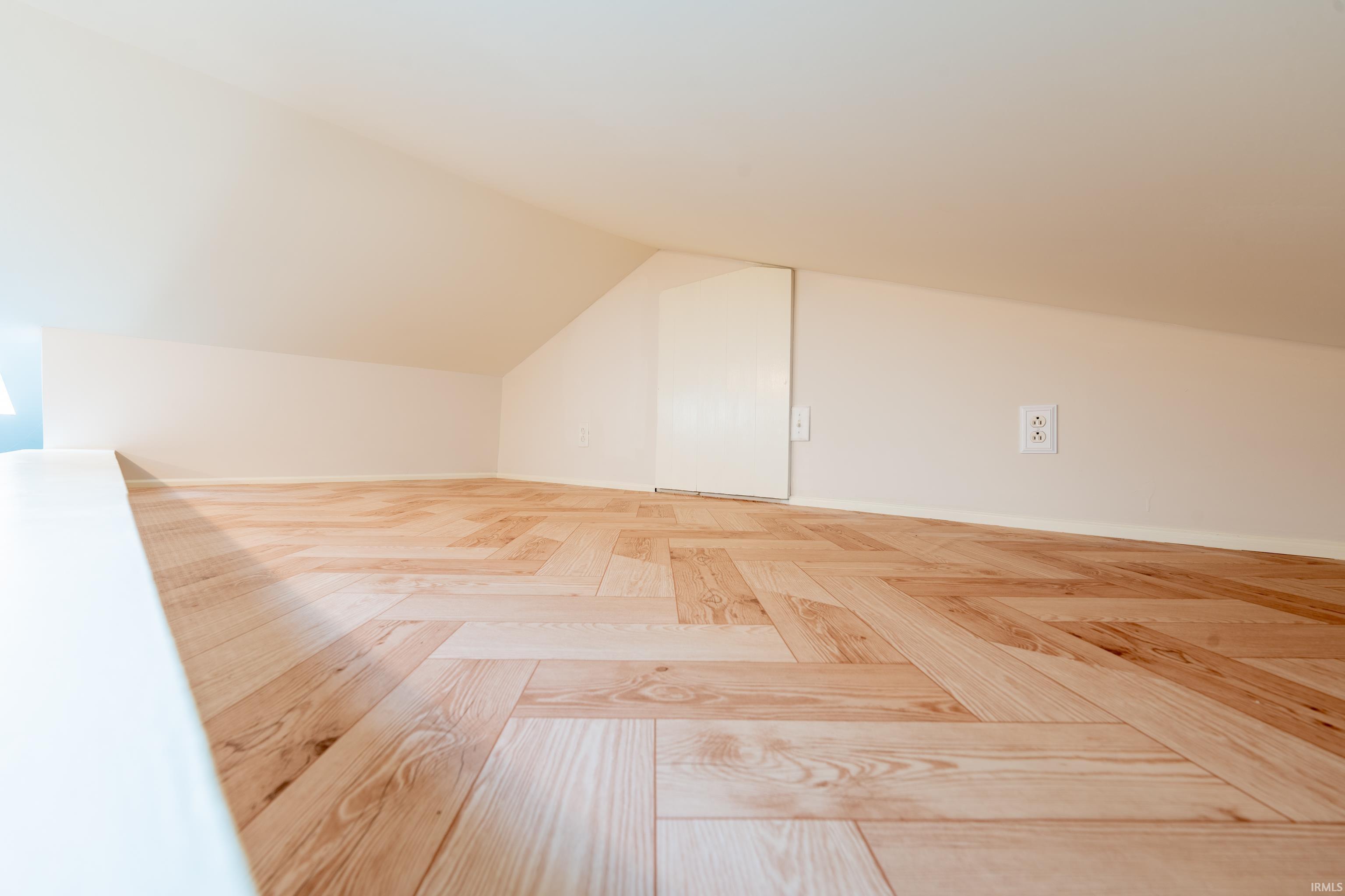 2605 South Bryan Street Bloomington, IN 47403 - Photo 12 of 32