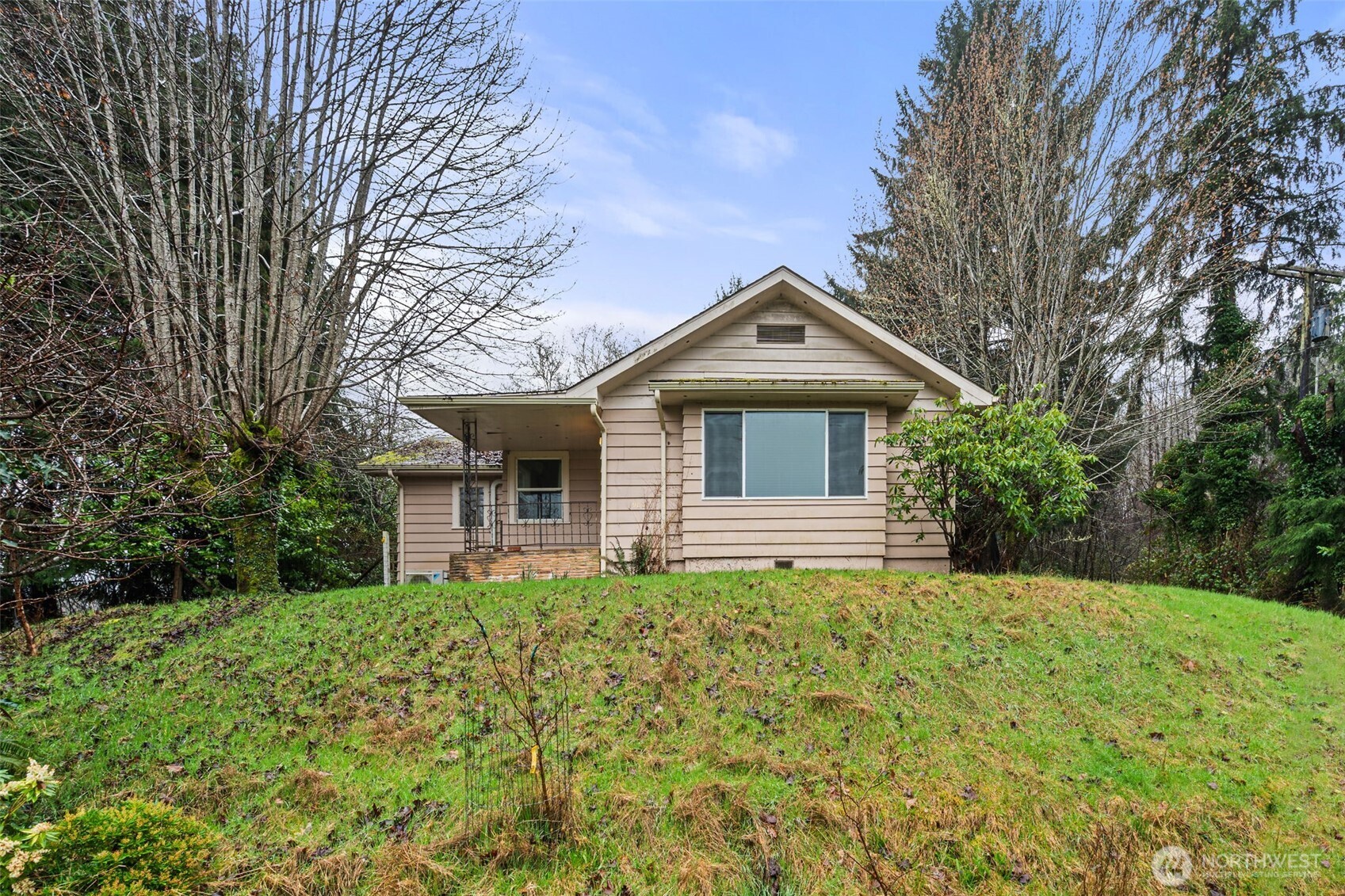 1905 Gerber Avenue Raymond, WA 98577 - Photo 1 of 24
