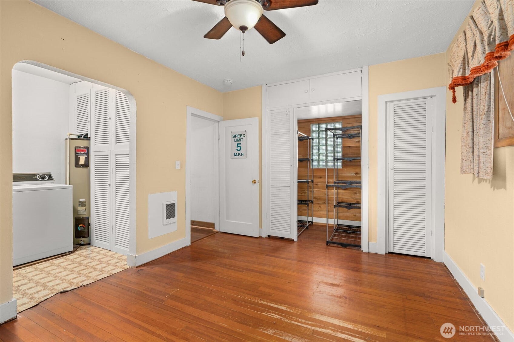 1905 Gerber Avenue Raymond, WA 98577 - Photo 13 of 24