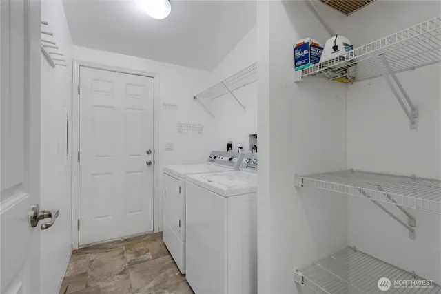 a view of utility room