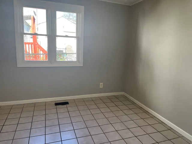 $254,900 | 269 Parkside Avenue, Aurora, IL 60505