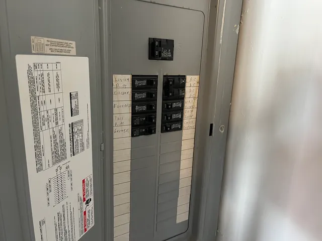 $254,900 | 269 Parkside Avenue, Aurora, IL 60505