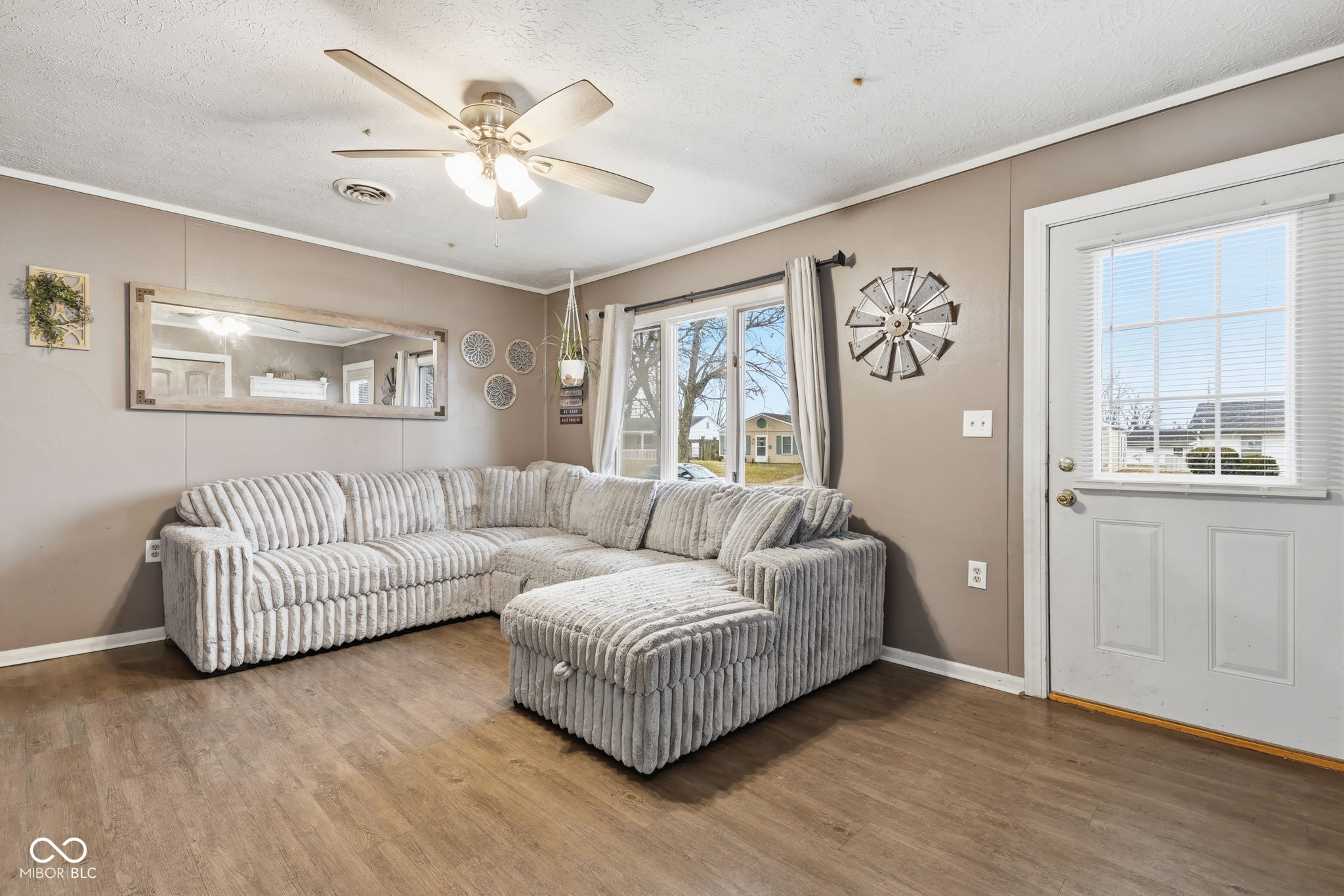 751 Center Drive Frankfort, IN 46041 - Photo 3 of 23