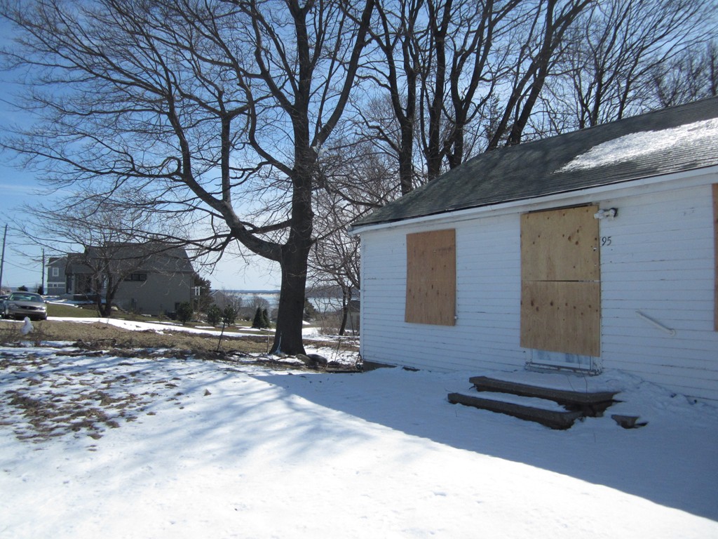 95 North Ridge Road Ipswich, MA 01938 - Photo 2 of 8 Gallery Image 2
