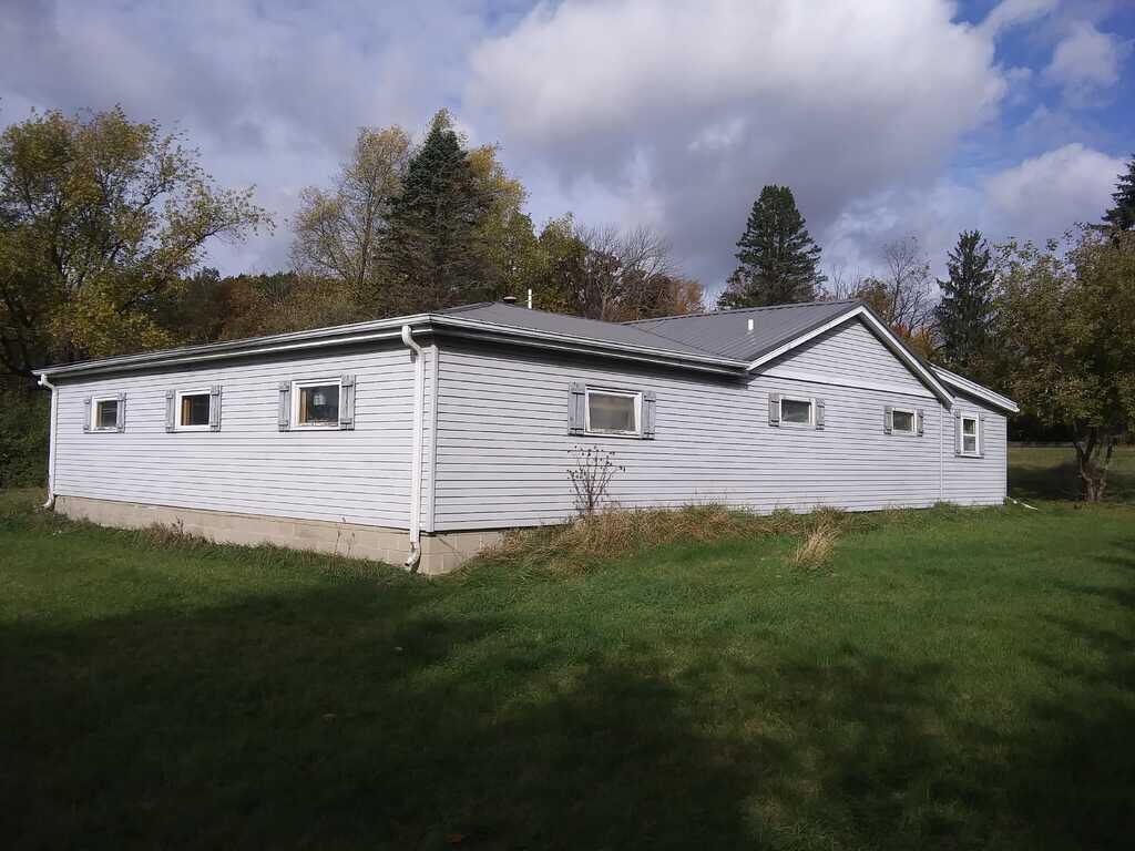 563 Kreuser Ridge Colgate, WI 53017 - Photo 5 of 7 5