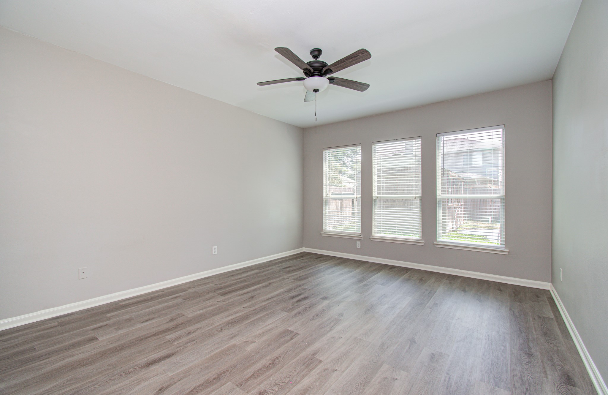 6715 Starcroft Court Spring, TX 77379 - Photo 27 of 45 Gallery Image 27