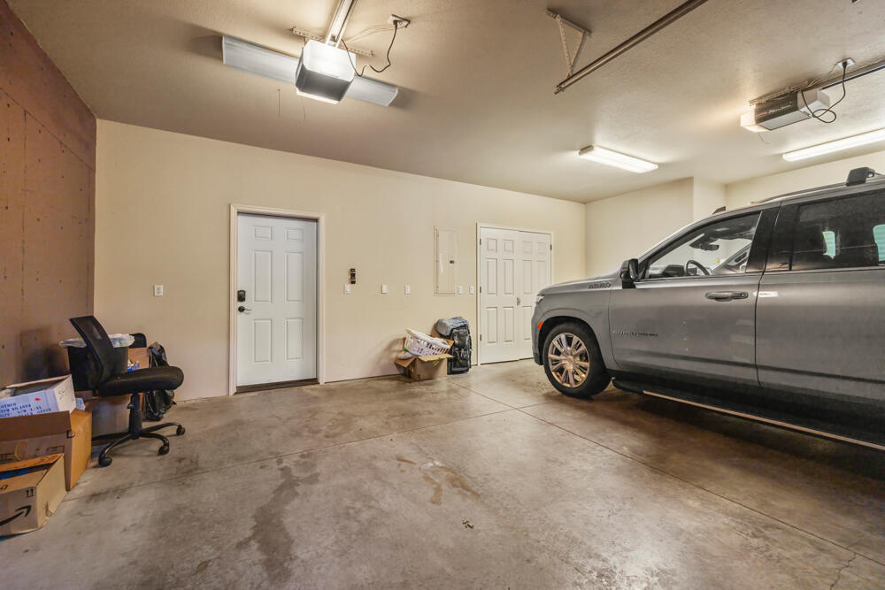 6734 Cooper's Hawk Road Klamath Falls, OR 97601 - Photo 38 of 80 6734CoopersHawkRd.-66