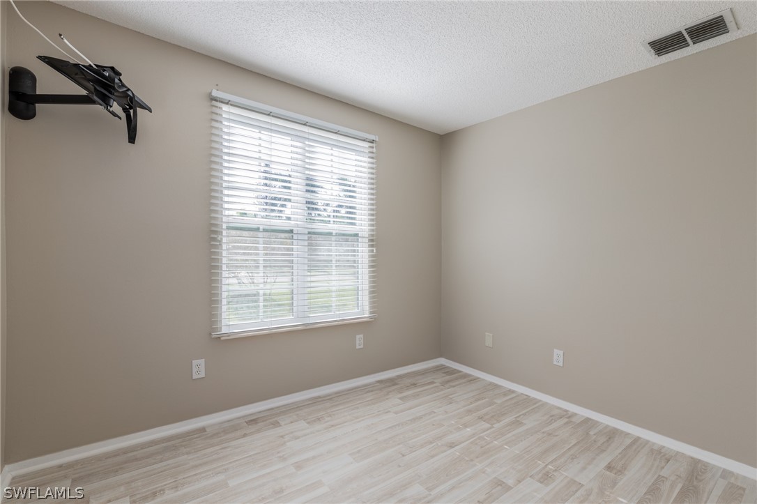 12914 Iona Road Fort Myers, FL 33908 - Photo 11 of 23 Gallery Image 11